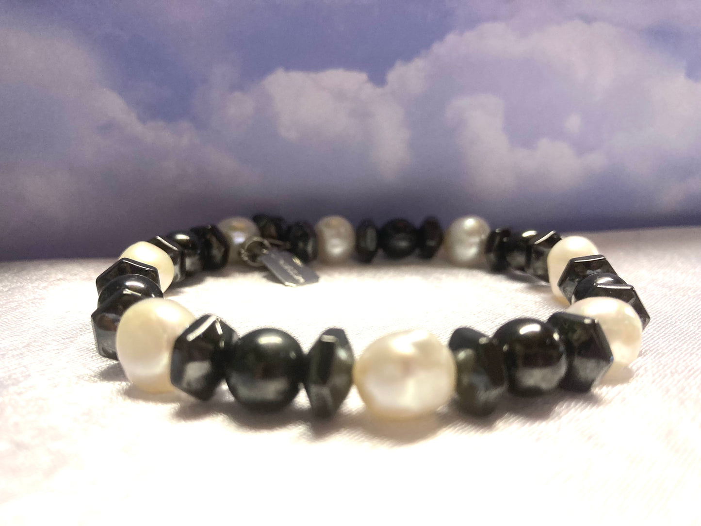 Pearl and stone Bracelet